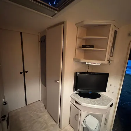 Obytny Karavan Campingplads *